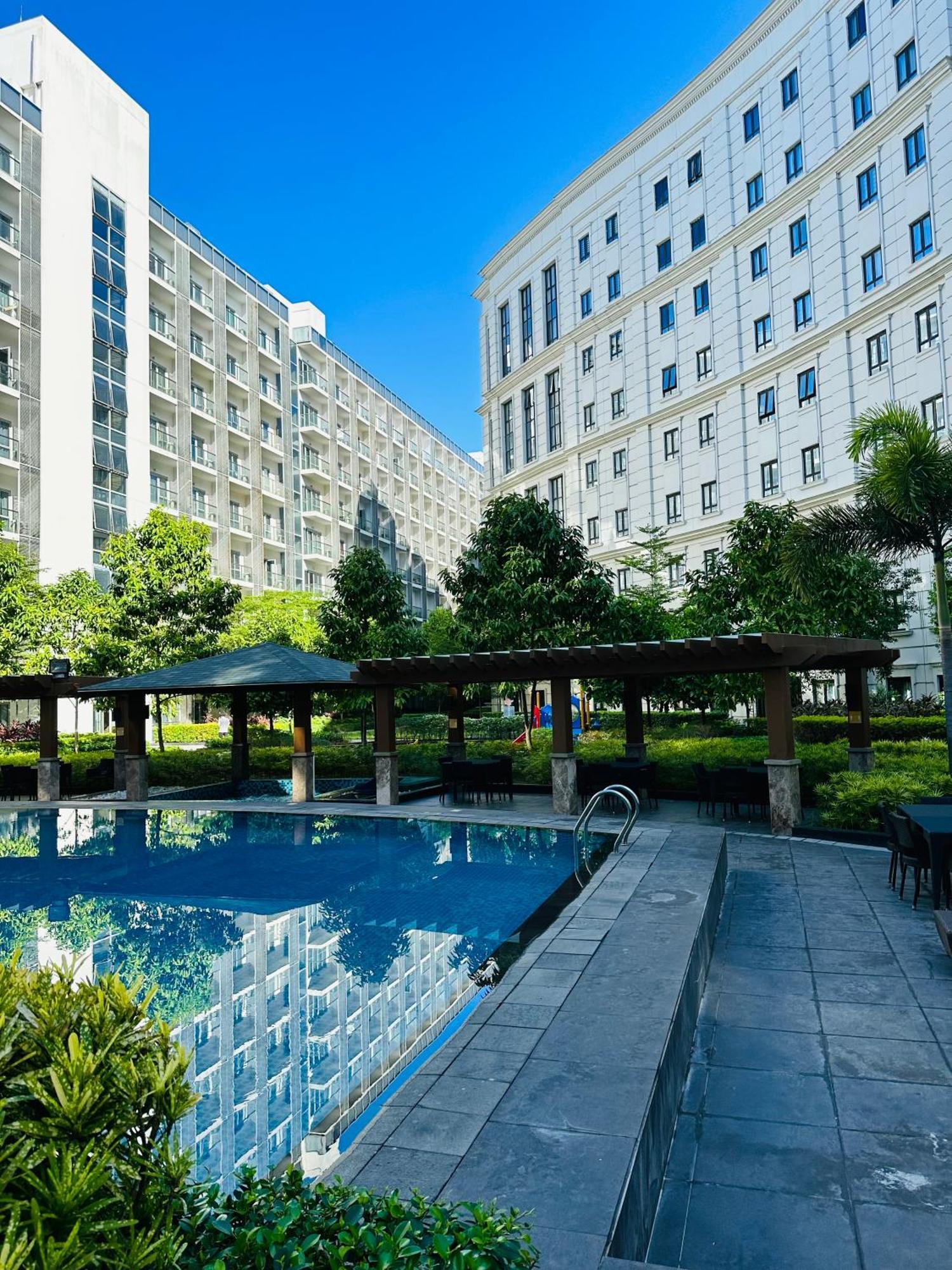 81 Newport Blvd Cluster 4 Unit B 3Rd Flr By Rechelle Nunag パサイ エクステリア 写真